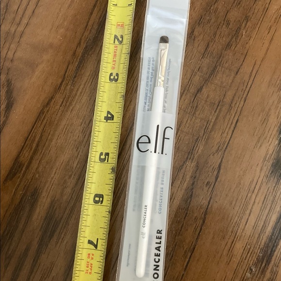 e.l.f. Concealer brush - Picture 3 of 4